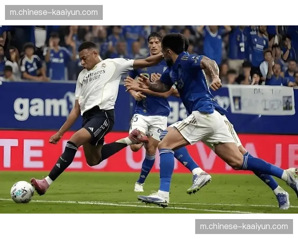 奥维耶多头球防守存在明显短板，马竞高空优势形成战术压制